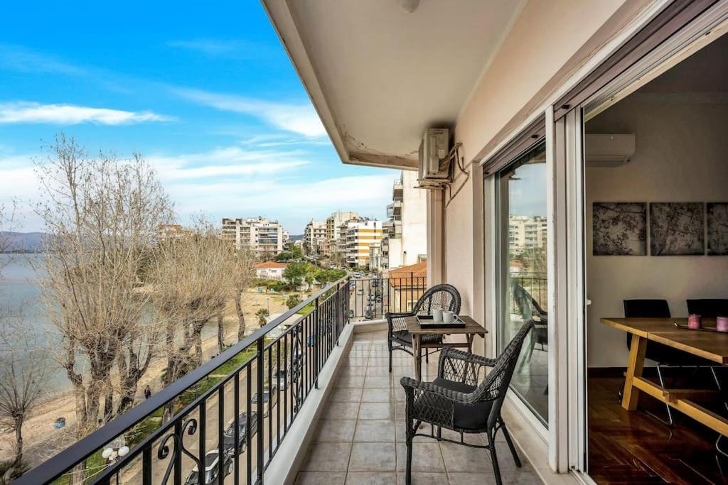 Bright Central Apartment With Splendid Sea View! Chalkida Luaran gambar