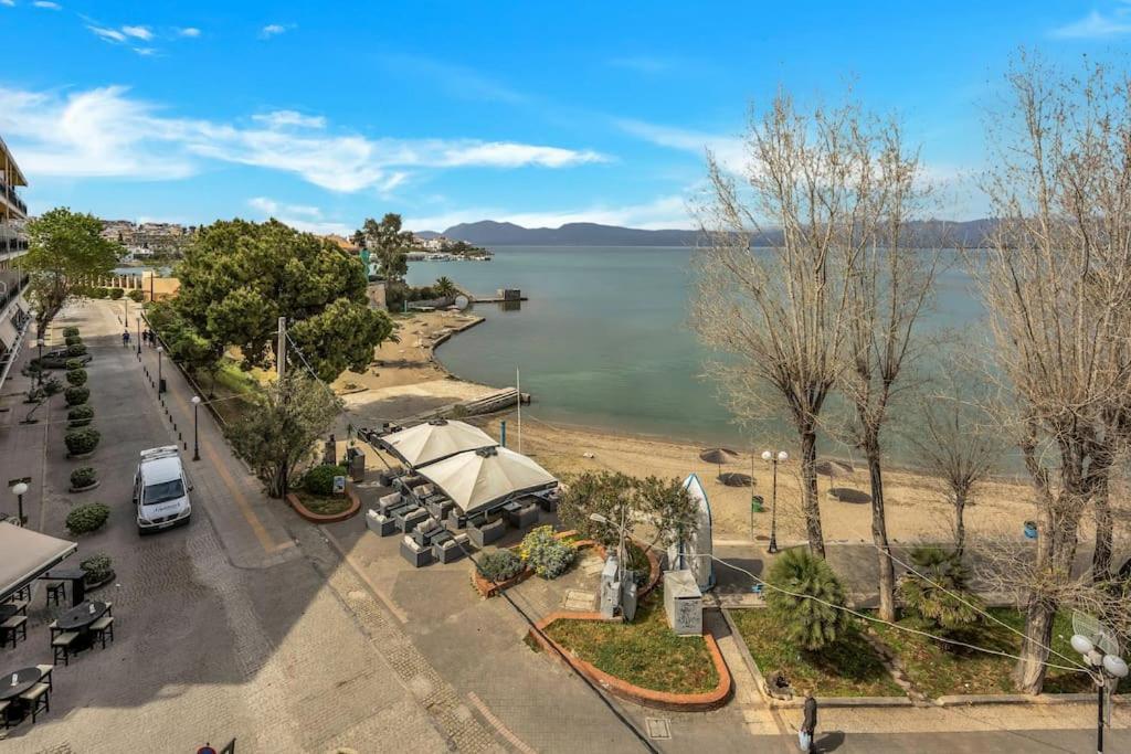 Bright Central Apartment With Splendid Sea View! Chalkida Luaran gambar